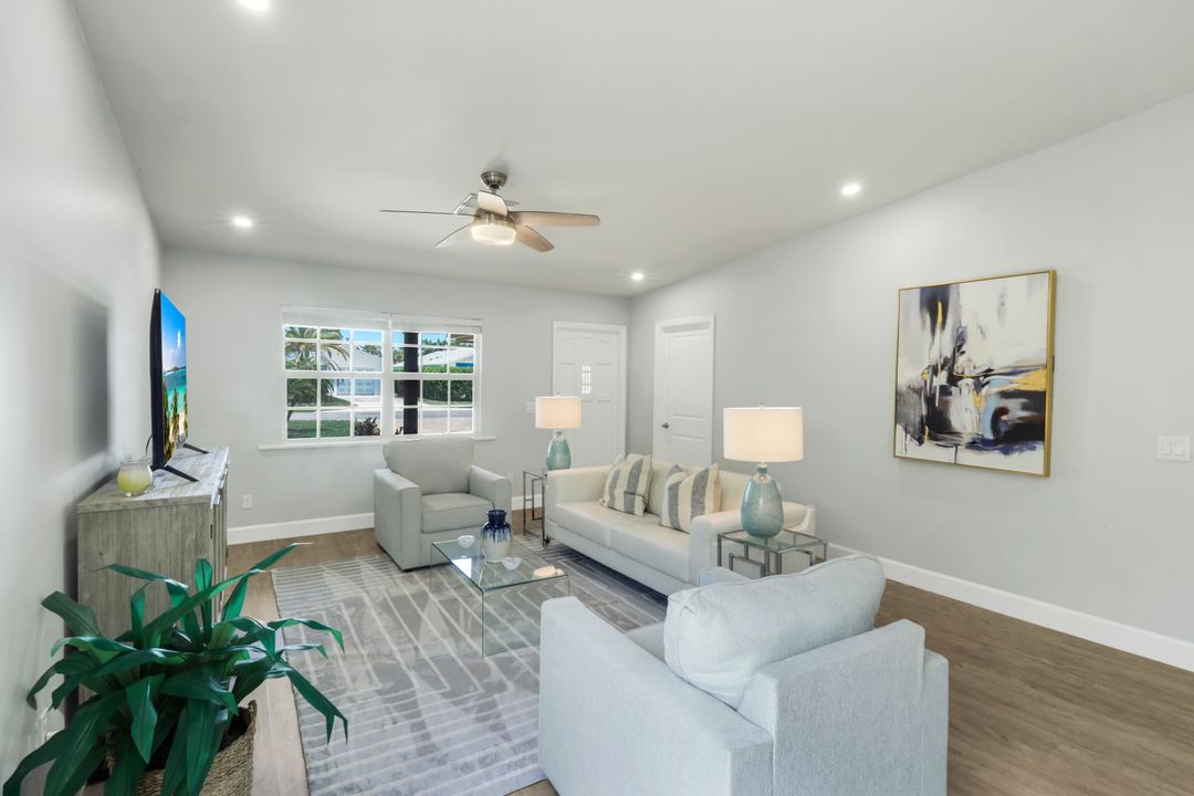 630 109th Ave N, Naples, FL 34108