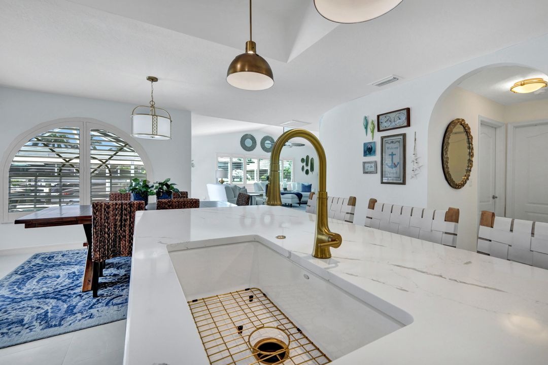 2310 SW 43rd Terrace, Cape Coral, FL 33914