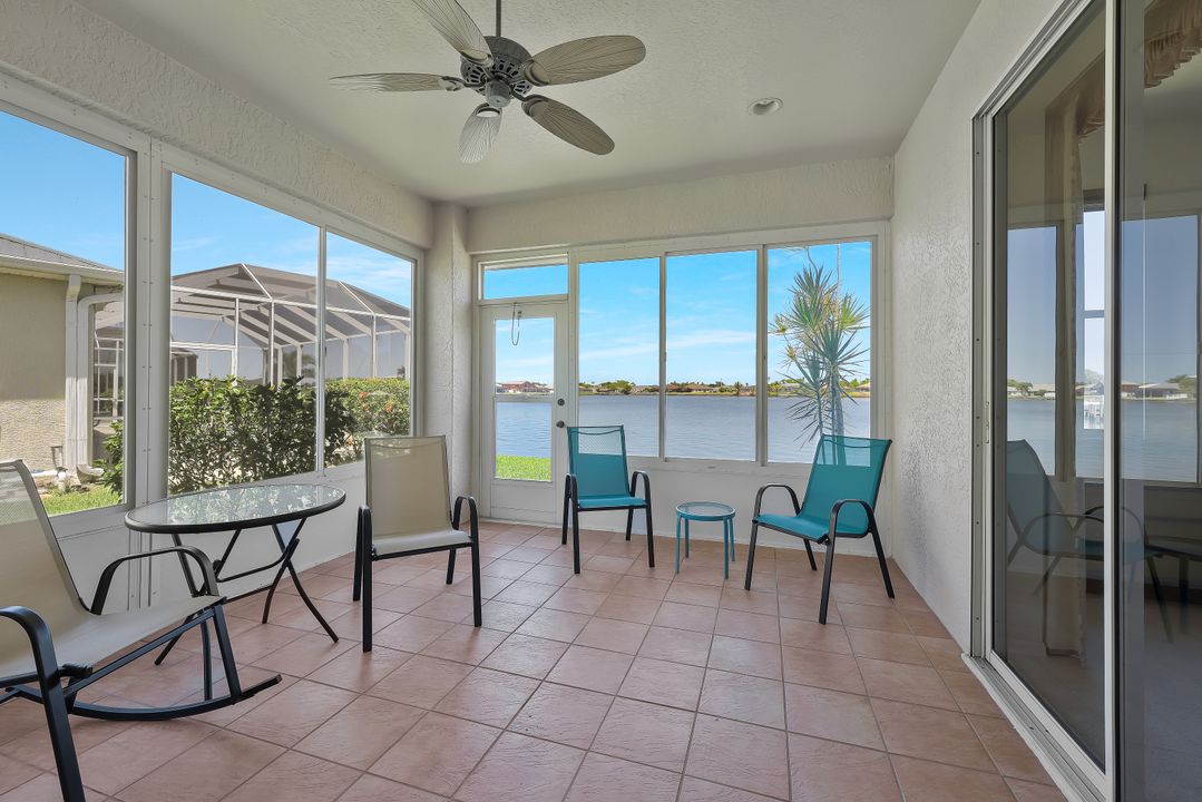 1726 Emerald Cove Cir, Cape Coral, FL 33991