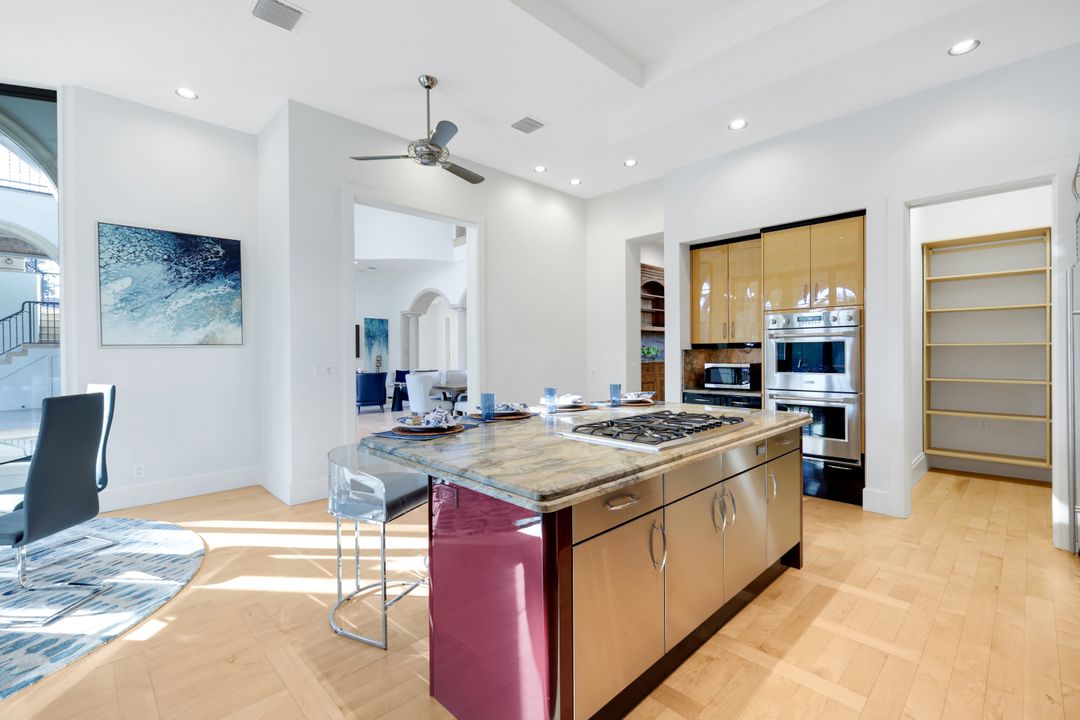 1450 Gulfstar Dr S, Naples, FL 34112