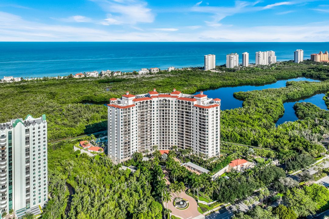 Pelican Bay Blvd, Pelican Bay, FL 34108