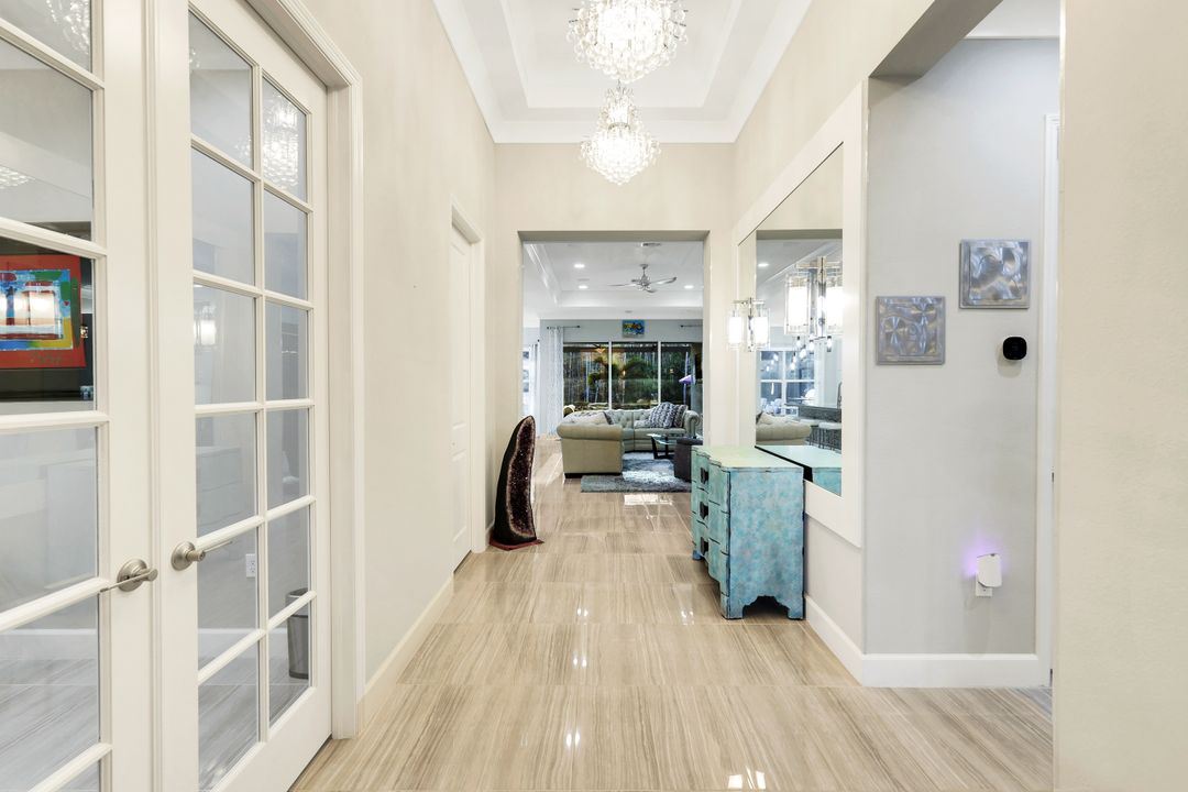 28560 Twain Dr, Bonita Springs, FL 34135