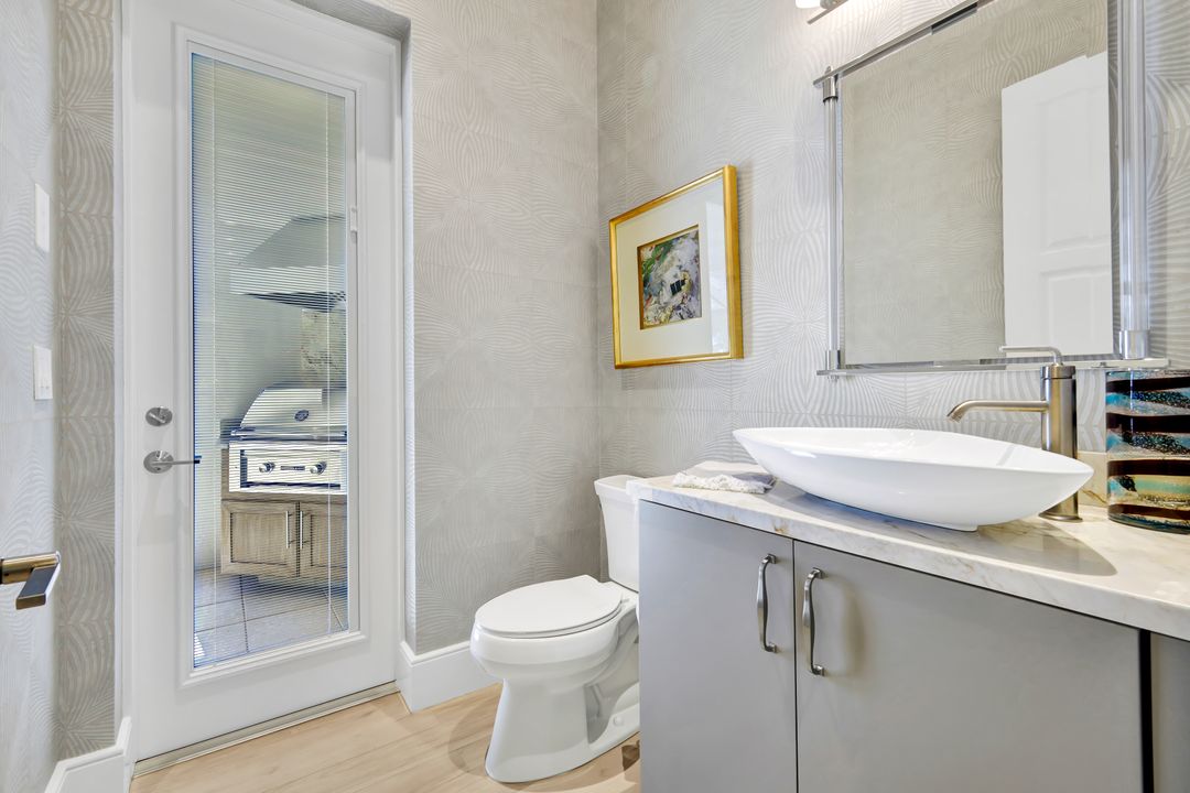 17429 Via Lugano Ct, Miromar Lakes, FL 33913