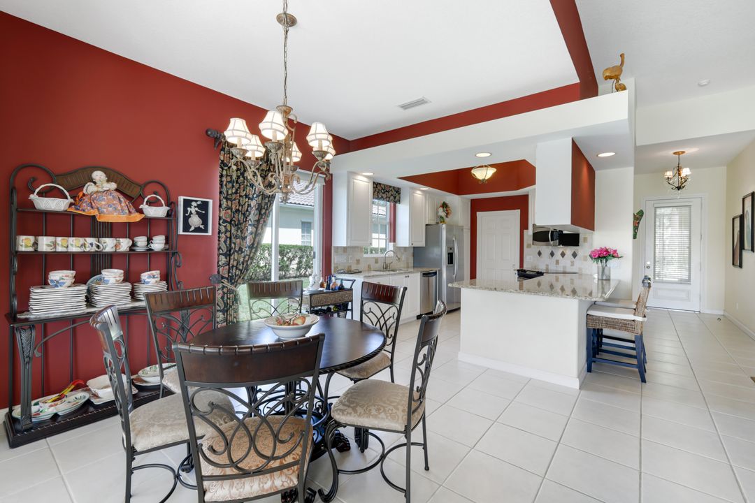 5848 Ferrara Dr, Sarasota, FL 34238