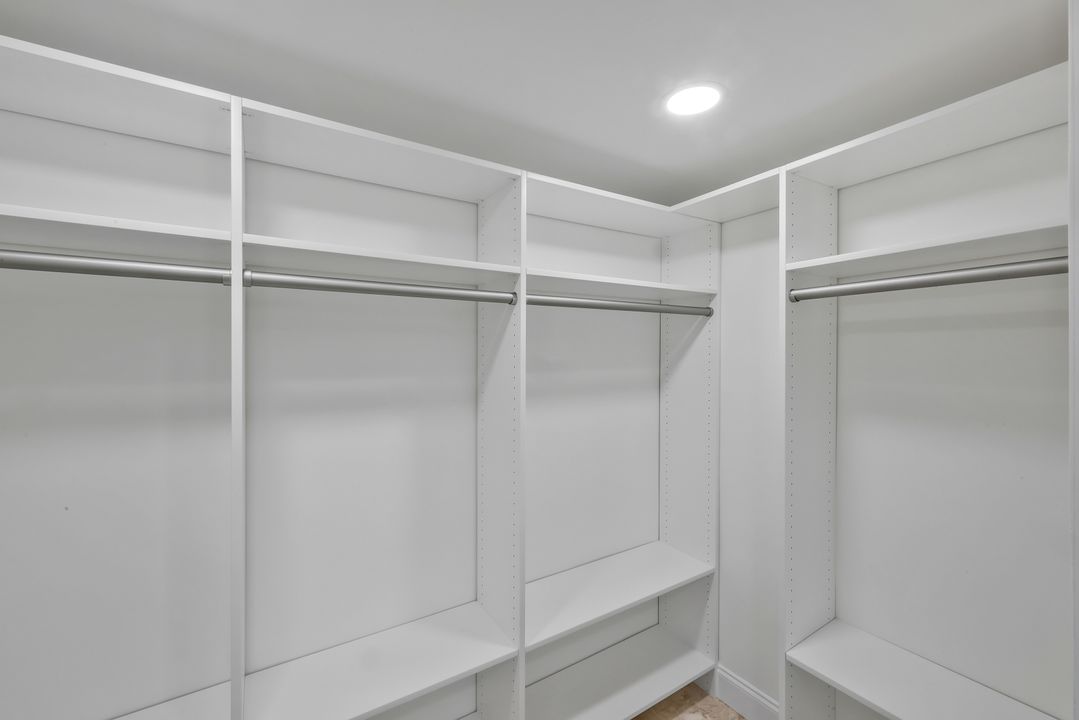 1755 Oakley Ave, Fort Myers, FL 33901