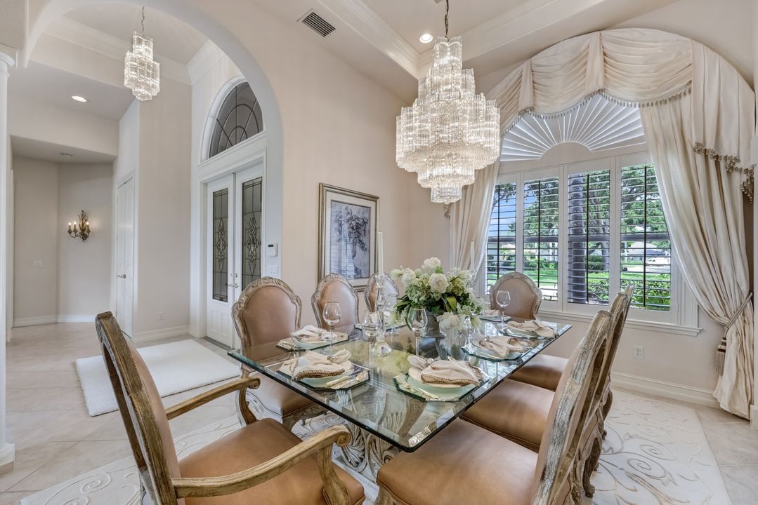 2988 St Barnabas Ct, Naples, FL 34105