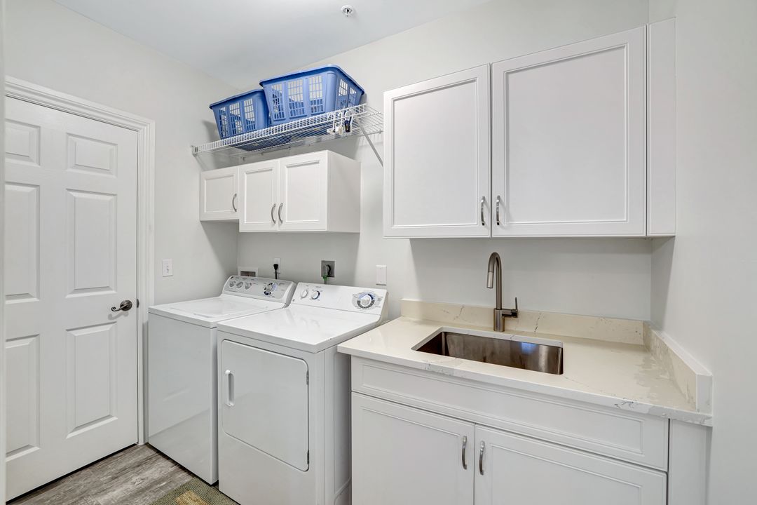 770 Bentwater Cir #103, Naples, FL 34108