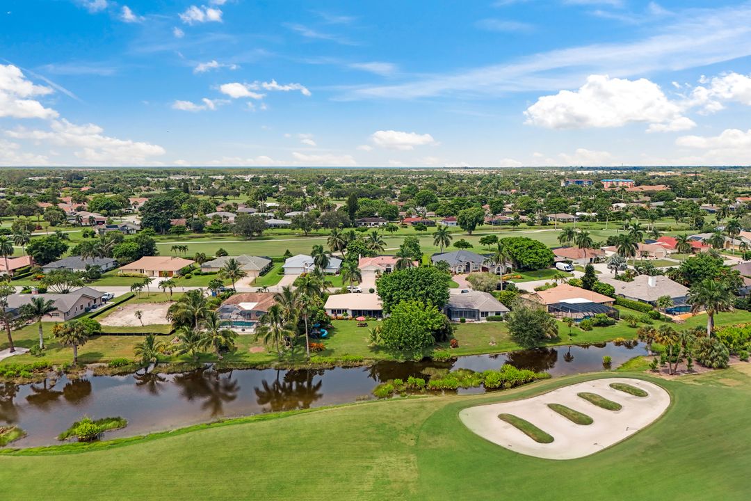 391 Torrey Pines Point, Naples, FL 34113