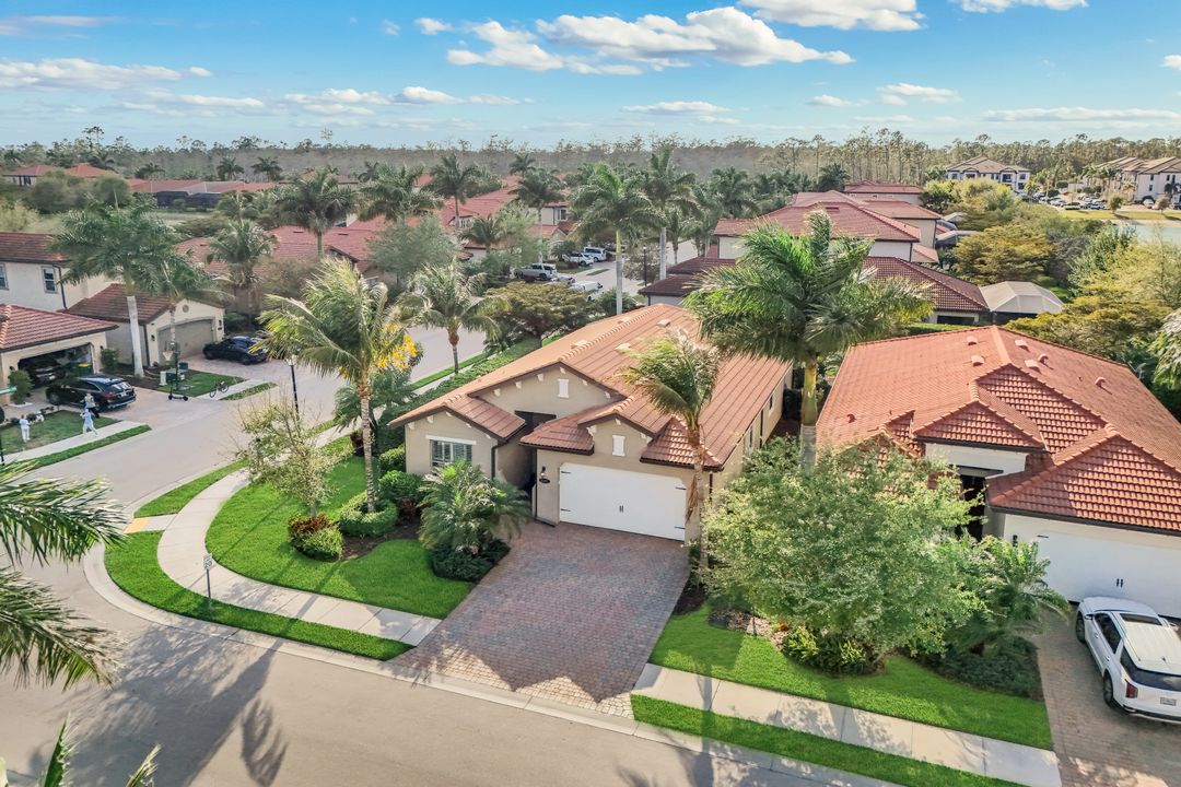 16357 Aberdeen Wy, Naples, FL 34110