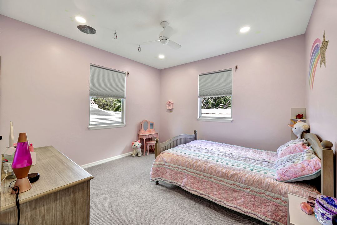 8146 Las Palmas Way, Naples, FL 34109