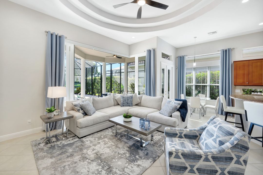 8980 Cherry Oaks Tr, Naples, FL 34114