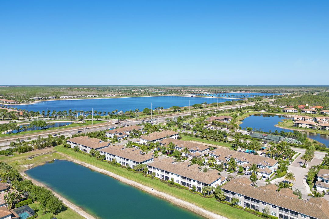 2319 Sawyers Hill Rd #703, Naples, FL 34120