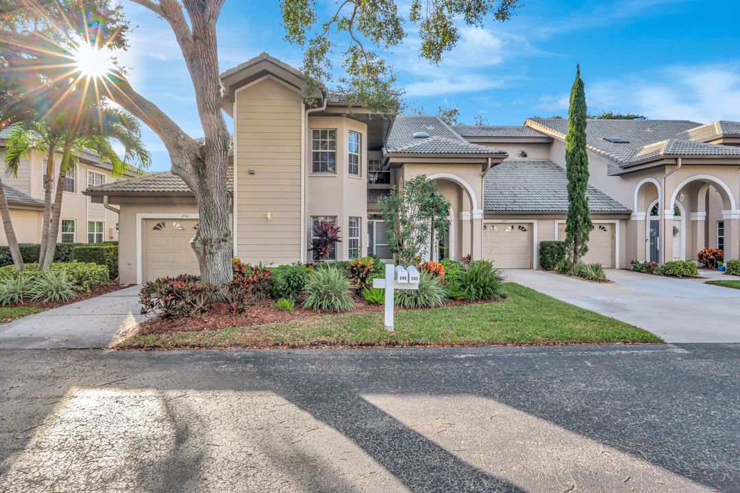 240 Via Perignon, Naples, FL 34119