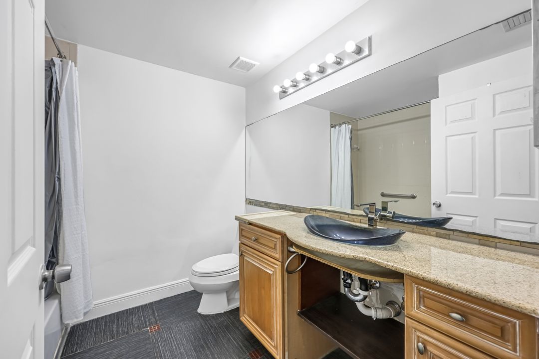 1220 Reserve Way #107, Naples, FL 34105