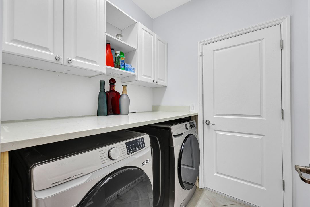 2622 Scarlet Wy, Naples, FL 34120