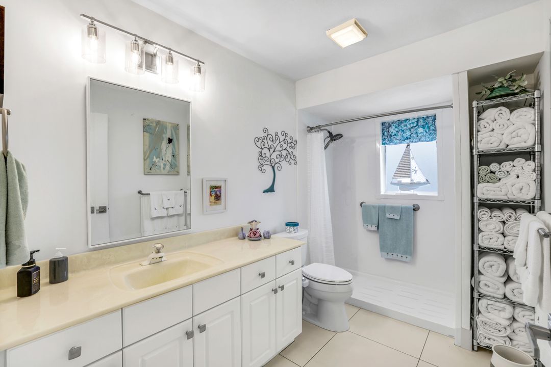 584 Nassau Rd, Marco Island, FL 34145