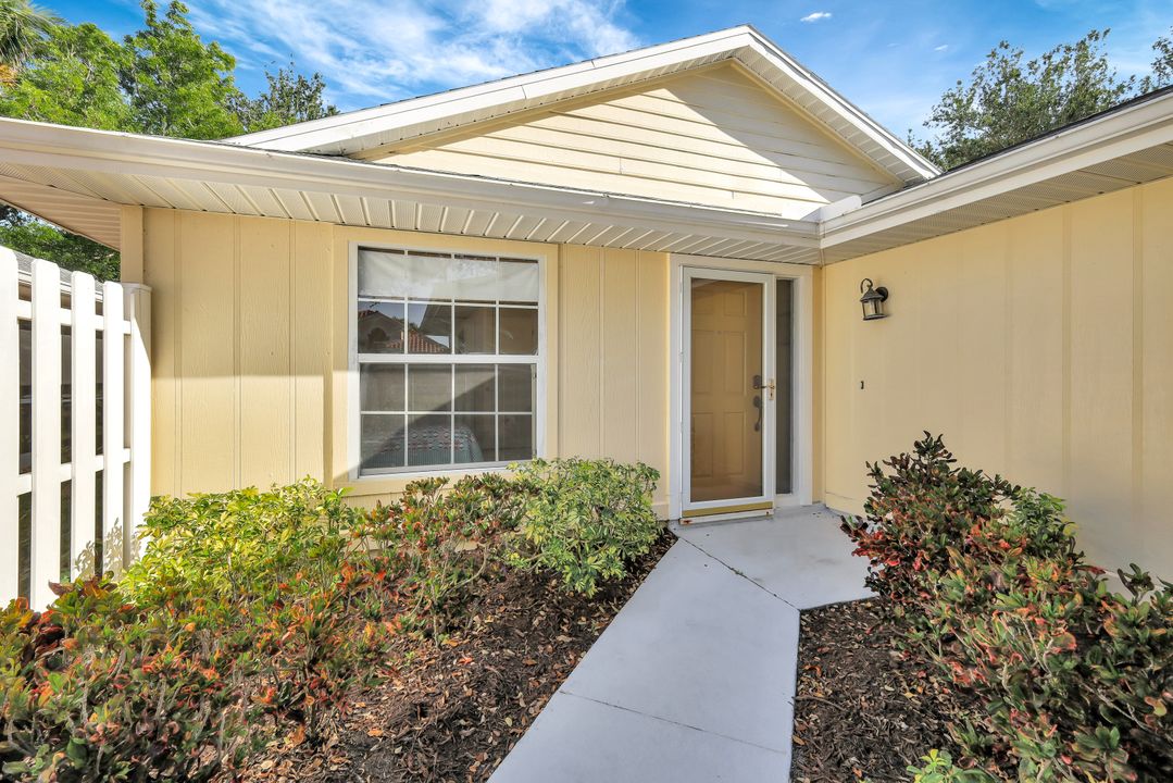 14899 Crescent Cove Dr, Fort Myers, FL 33908