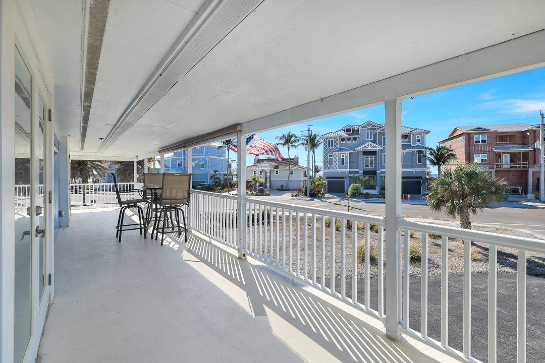 100 Tarpon Rd, Fort Myers Beach, FL 33931