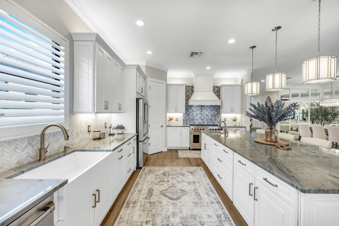 9223 Rialto Ln, Naples, FL 34119