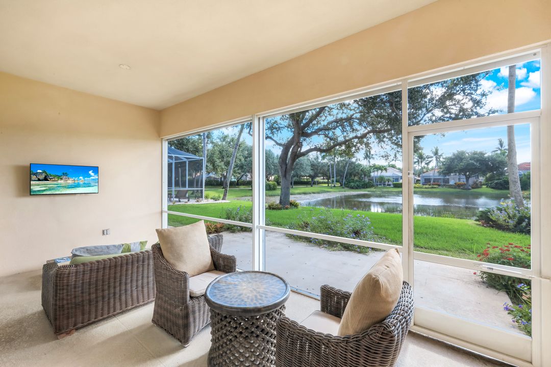 4772 Martinique Wy, Naples, FL 34119