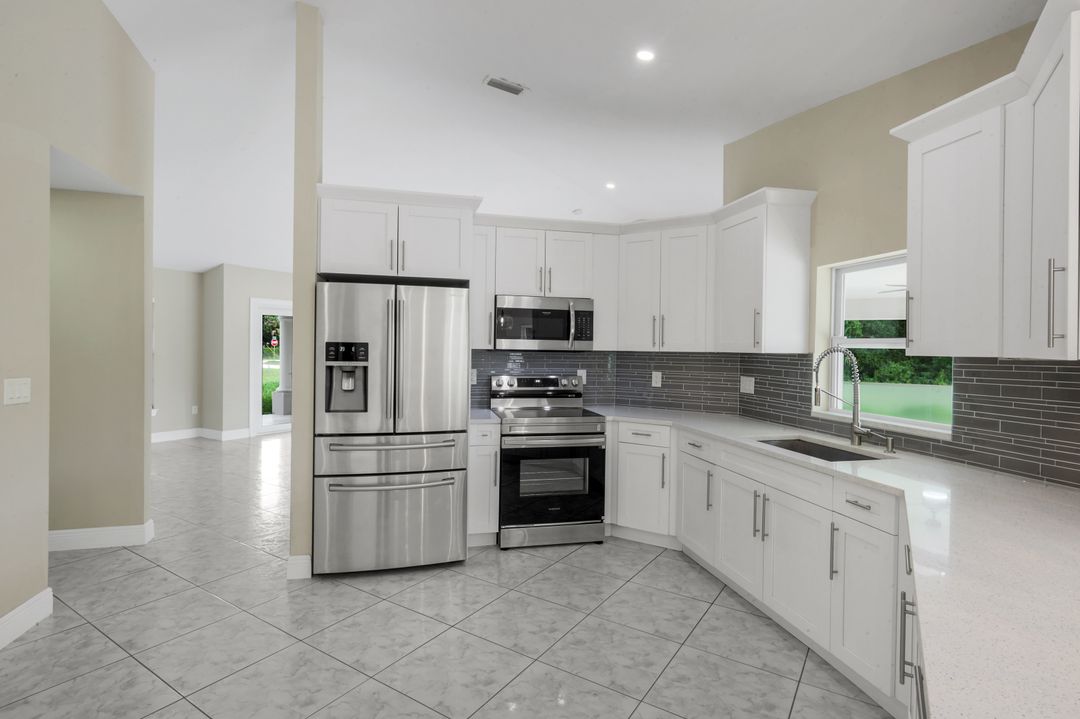 1795 Desoto Blvd S, Naples, FL 34117