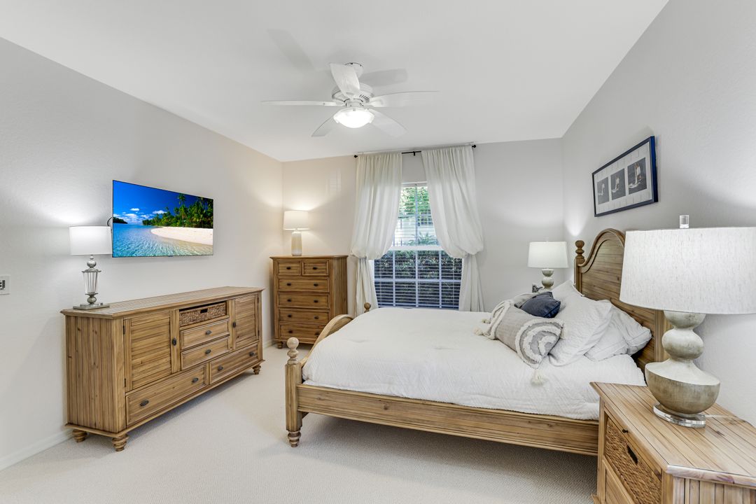 7092 Barrington Cir #102, Naples, FL 34108