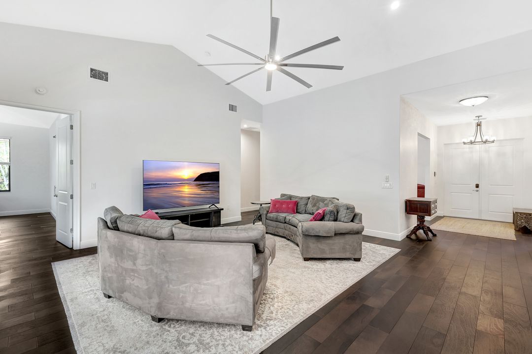 25526 Busy Bee Dr, Bonita Springs, FL 34135