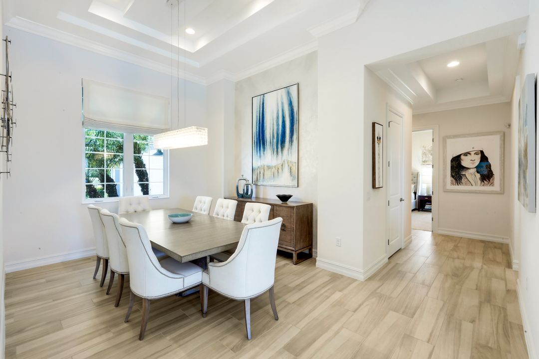 6259 Lightbourn Wy, Naples, FL 34113