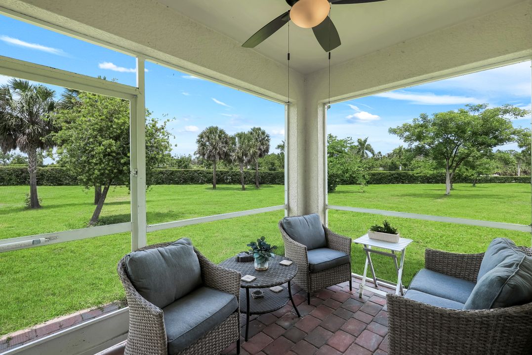 2816 Zaragoza Ct, Cape Coral, FL 33909