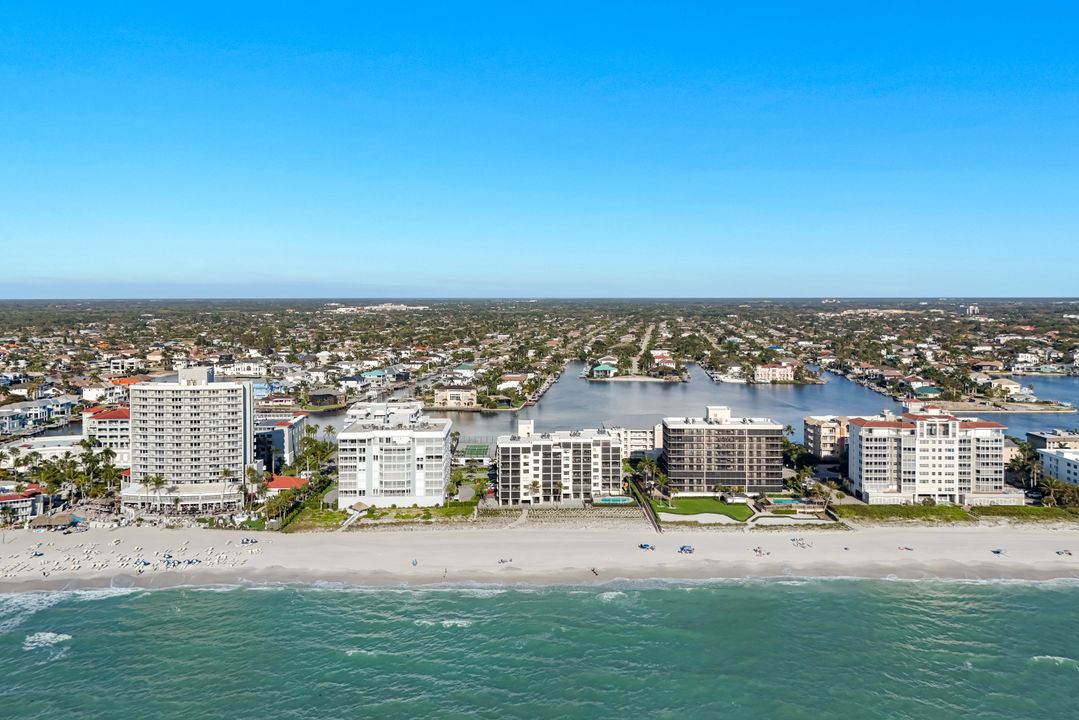 9715 Gulf Shore Dr #104, Naples, FL 34108