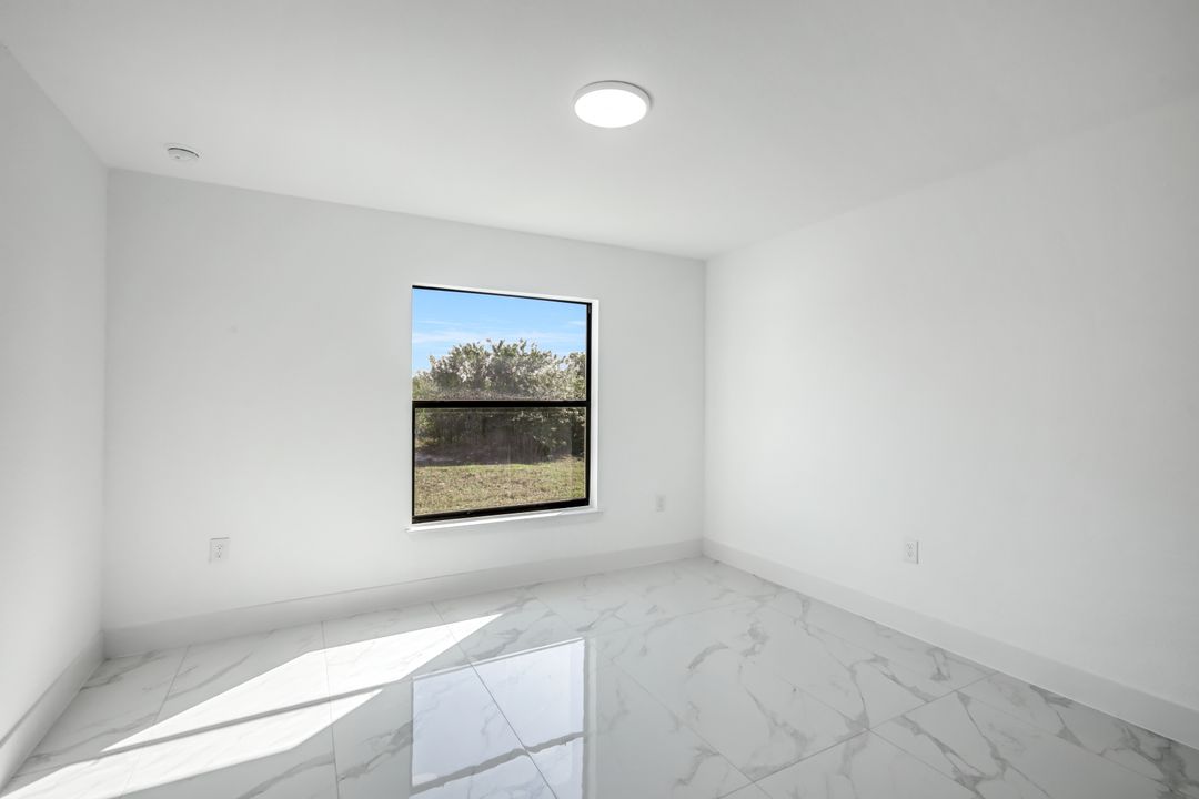 3018 11th St SW, Lehigh Acres, FL 33976