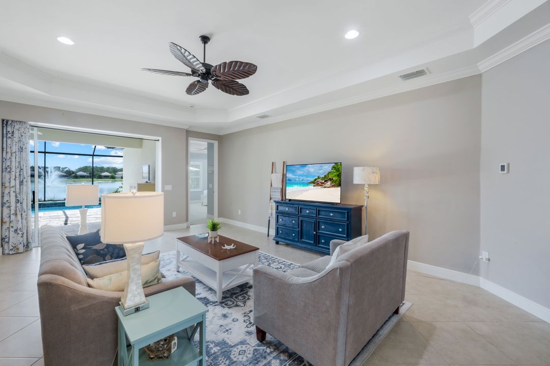 3620 Canopy Cir, Naples, FL 34120