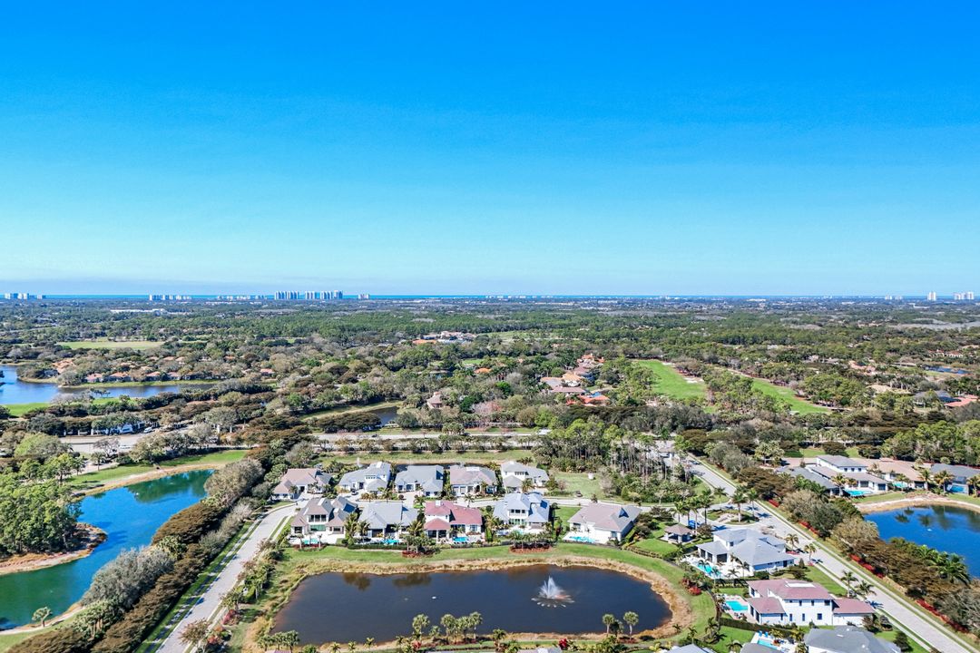 16716 Enclave Cir, Naples, FL 34110