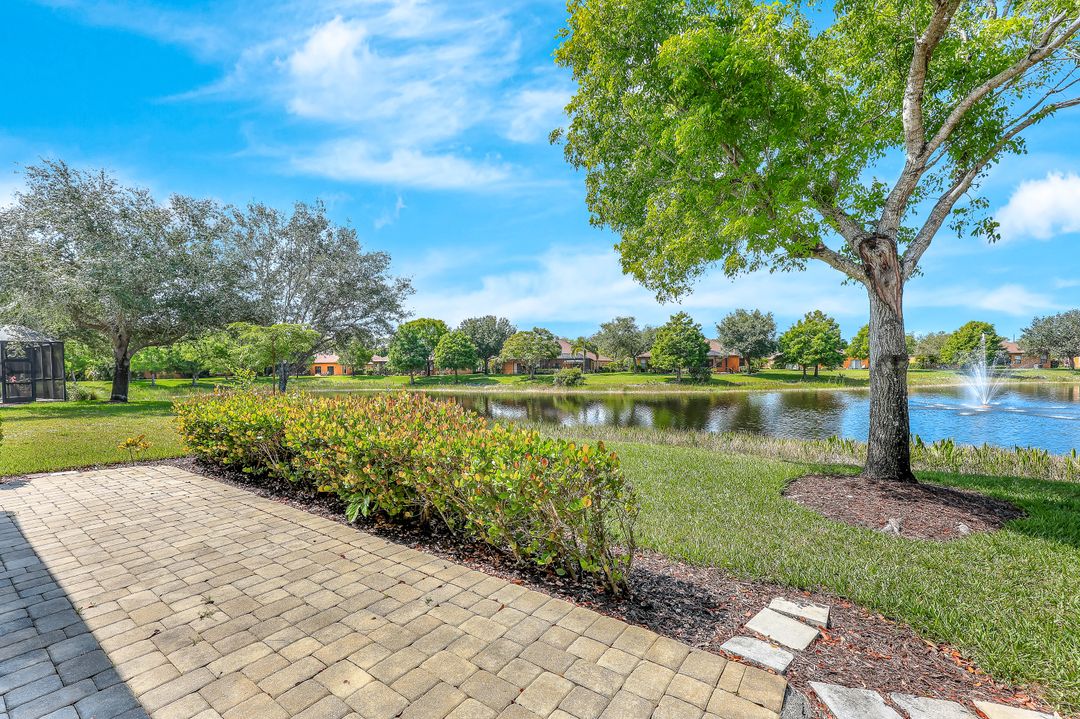 3737 Pino Vista Way, Estero, FL 33928