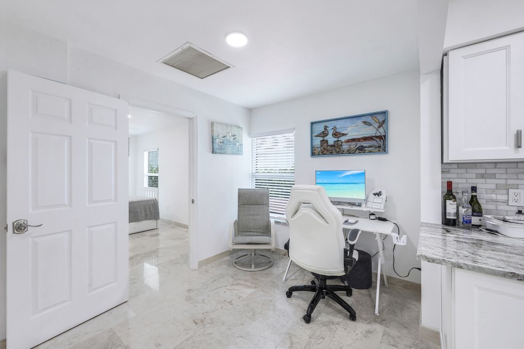 398 Wales Ct, Marco Island, FL 34145