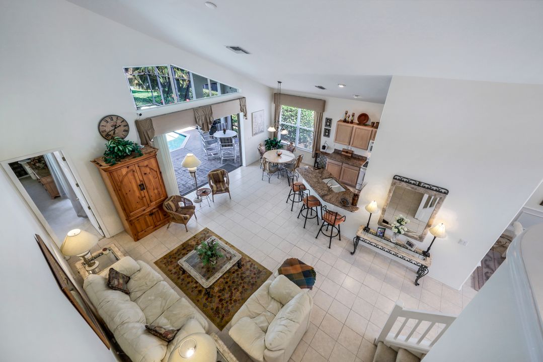 8793 Ventura Way, Naples, FL 34109