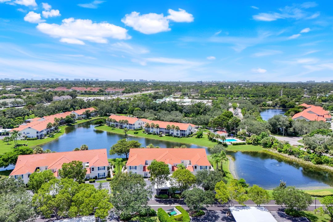 5015 Cedar Springs Dr #103, Naples, FL 34110