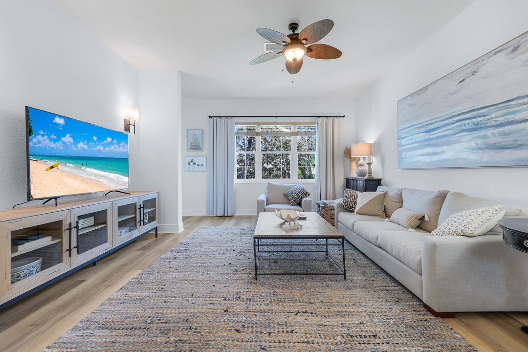 9223 Corfu Ct #202, Naples, FL 34114