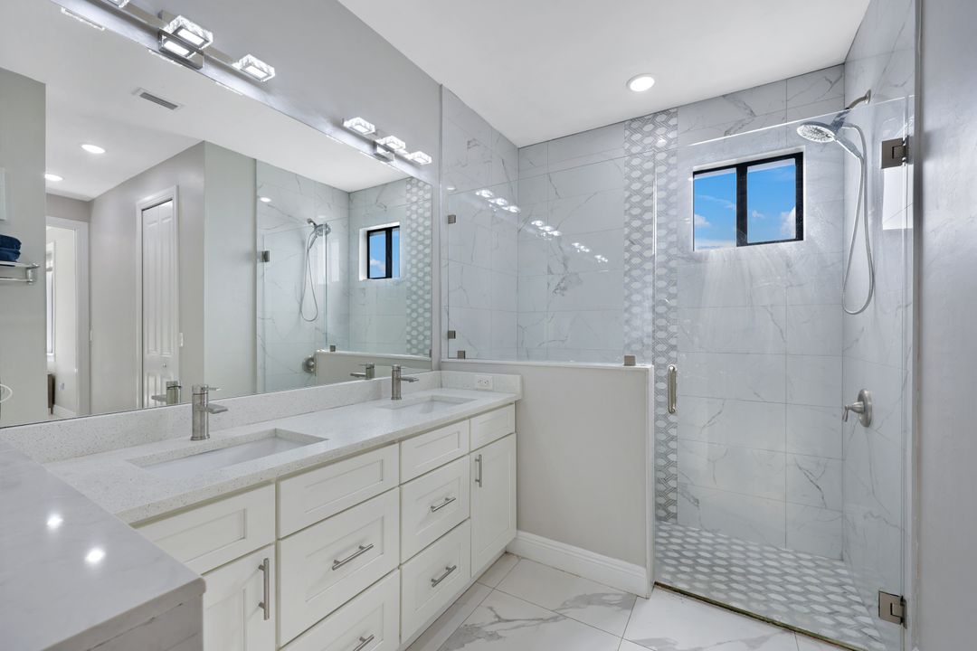 3362 56th Ave NE, Naples, FL 34120