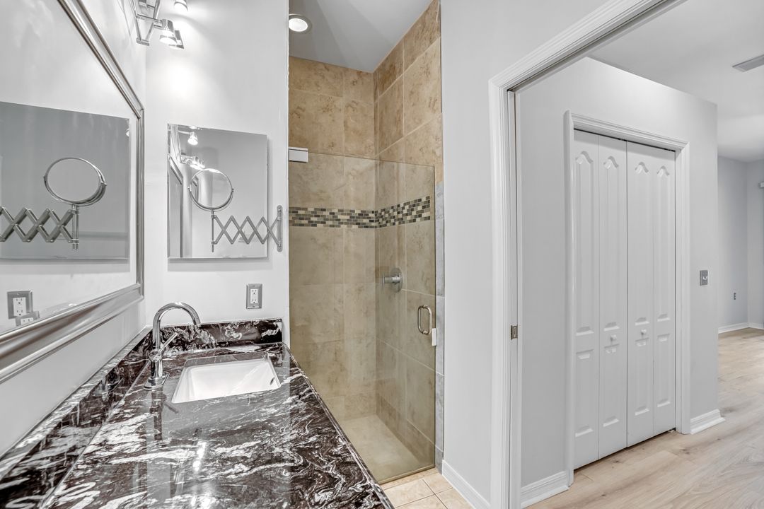 1725 Morning Sun Ln, Naples, FL 34119