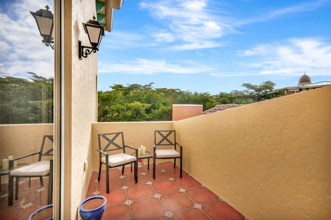 22300 Piazza Doria Ln #301, Estero, FL 33928