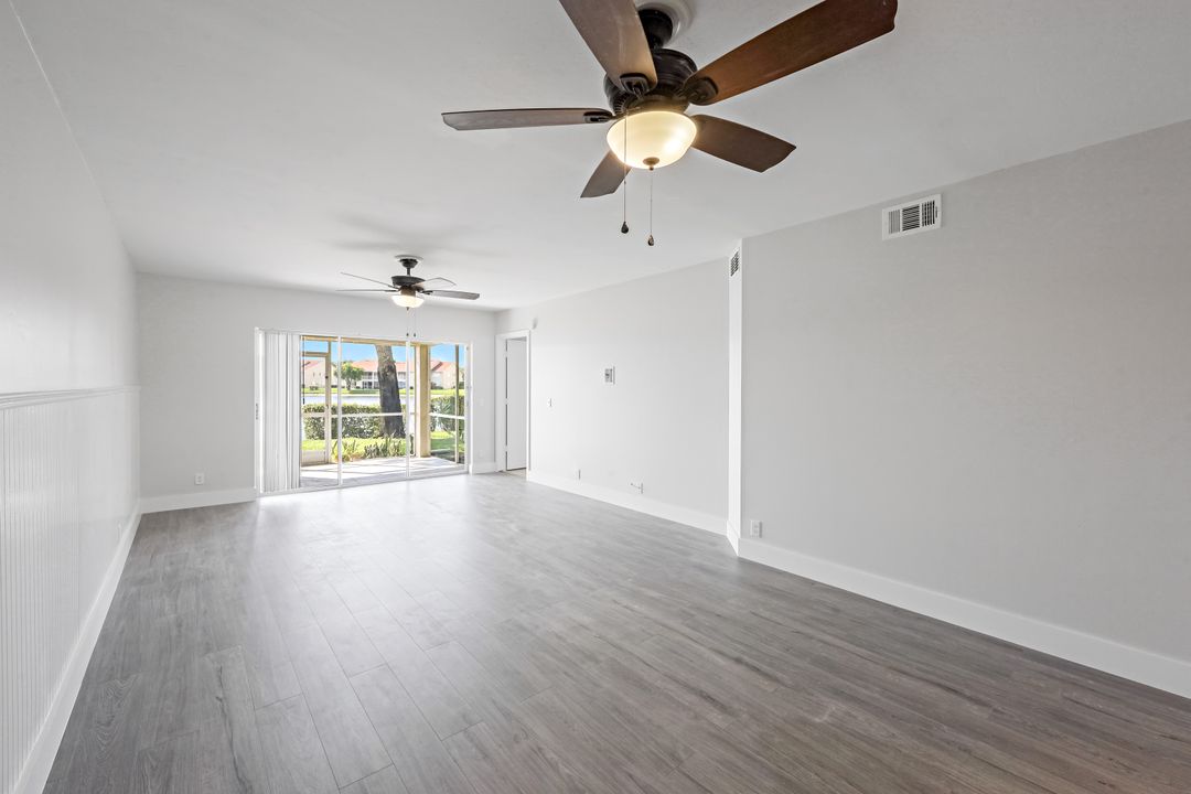 7800 Emerald Cir #b104, Naples, FL 34109