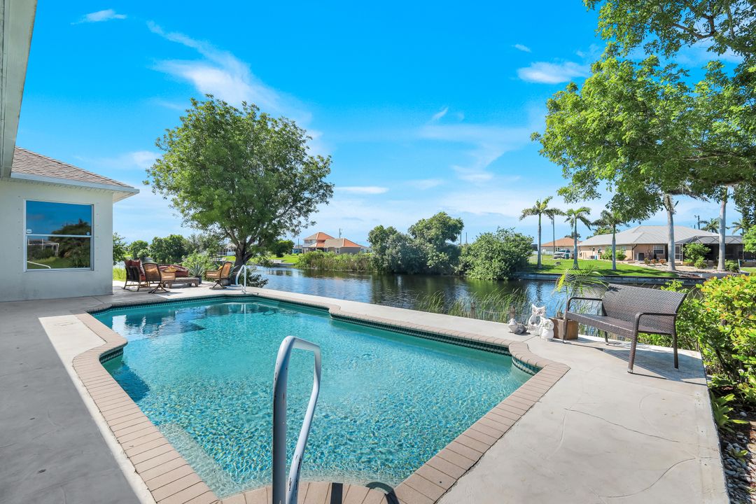 1206 NW 18th Terrace, Cape Coral, FL 33993