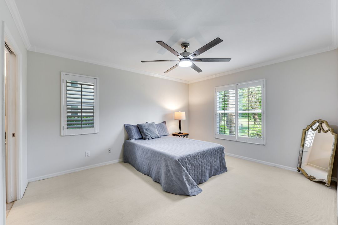 225 Robin Hood Cir #101, Naples, FL 34104