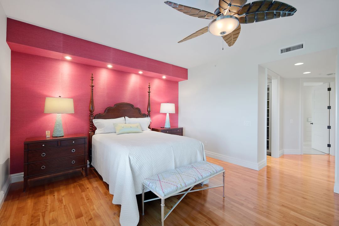 295 Grande Way #1004, Naples, FL 34110
