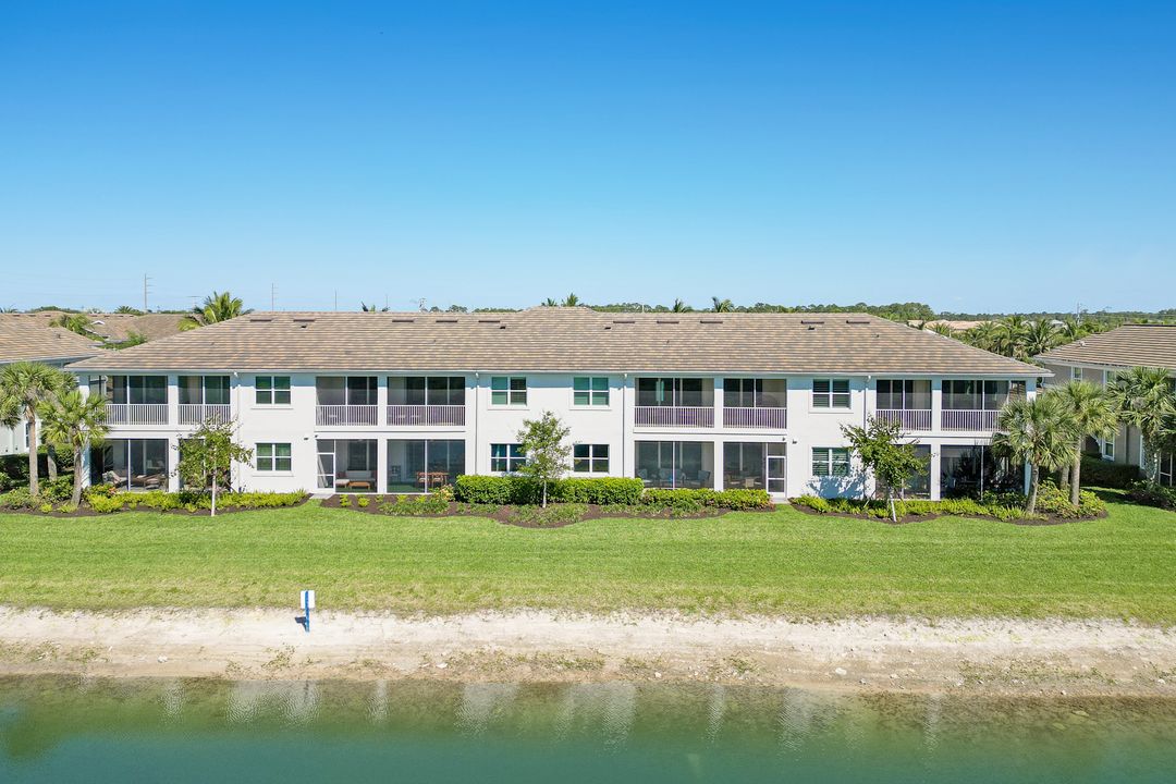 2319 Sawyers Hill Rd #703, Naples, FL 34120
