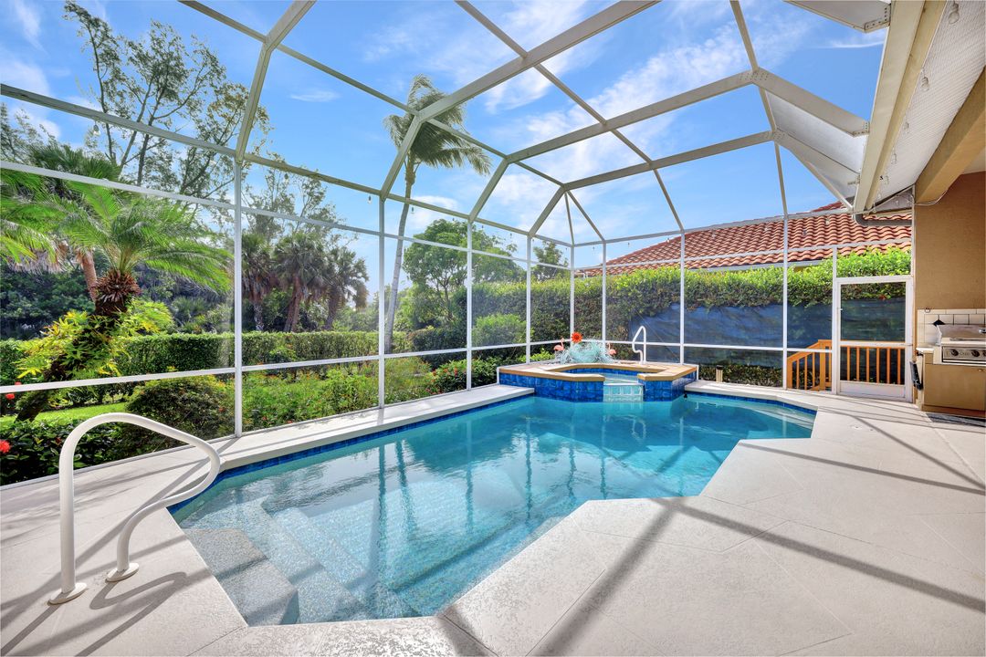 577 Somerset Ct, Marco Island, FL 34145