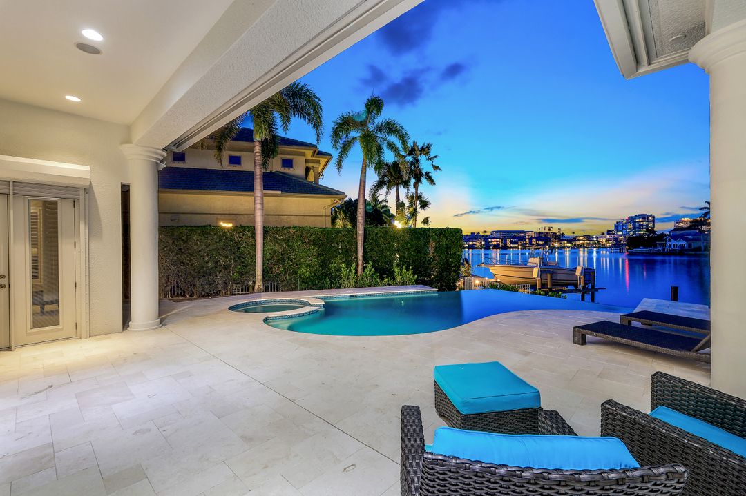 255 Bay Point, Naples, FL 34103