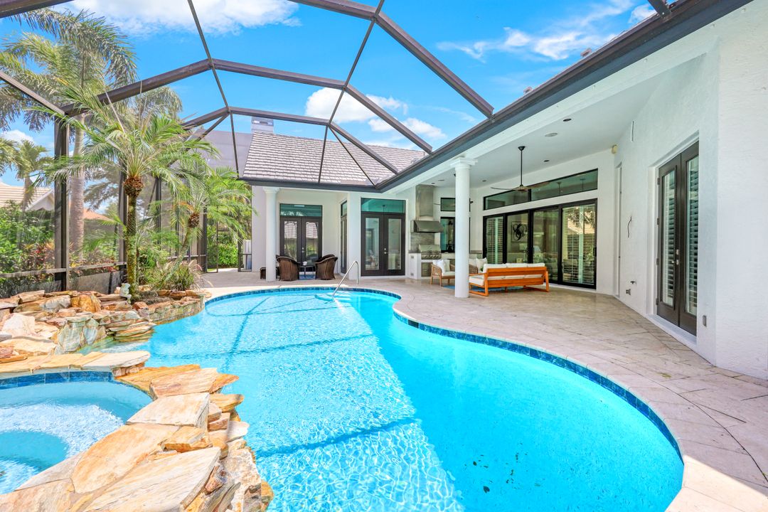 713 Shadow Lake Ln, Naples, FL 34108