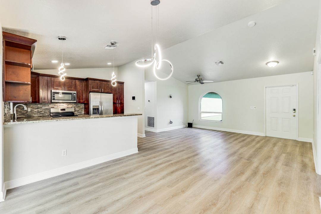 5201 4th St W, Lehigh Acres, FL 33971